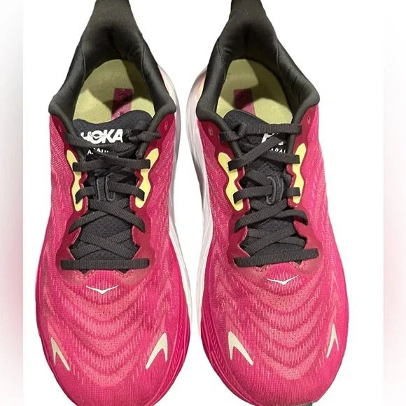 Hoka One One Women's Arahi 6 'Festival Fuchsia' Low Top Running Sneakers Sz 11.5